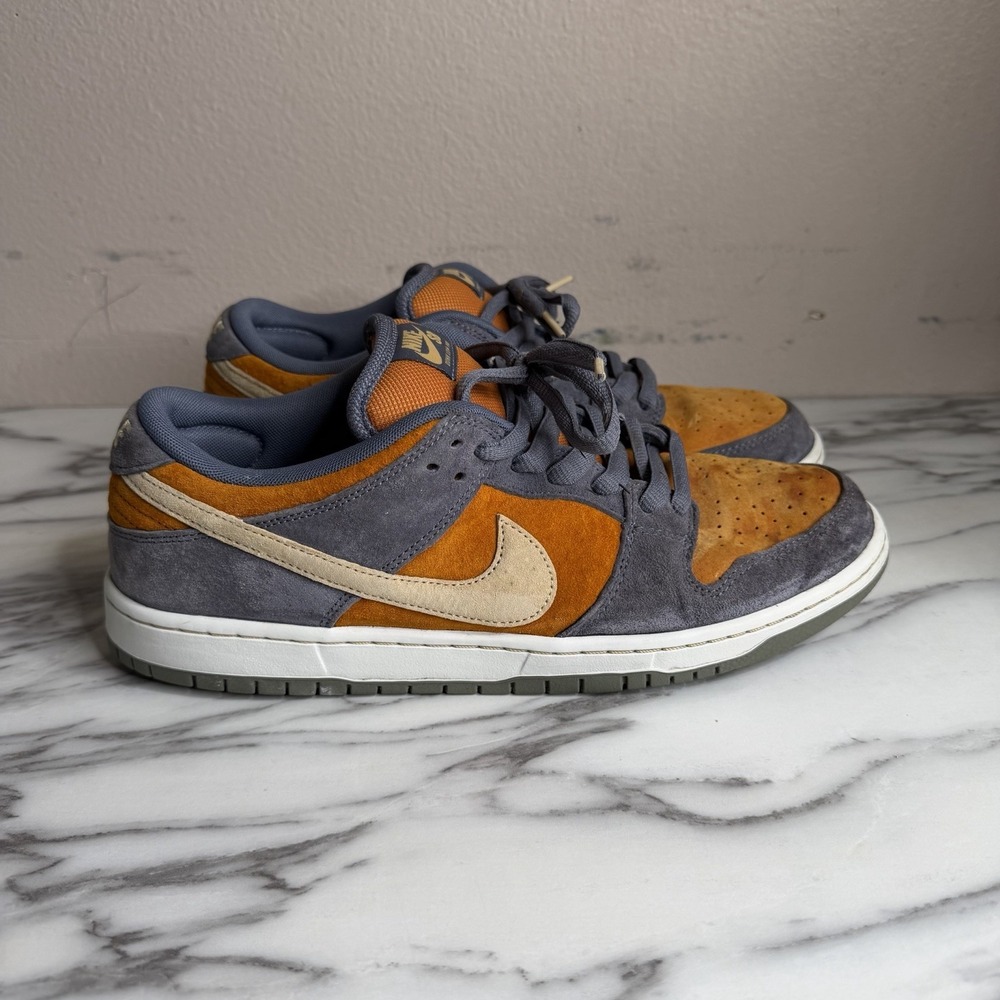 Nike SB Dunk Low Pro Sneaker Light Carbon/Sesame Monarch Size 12 Lace Up